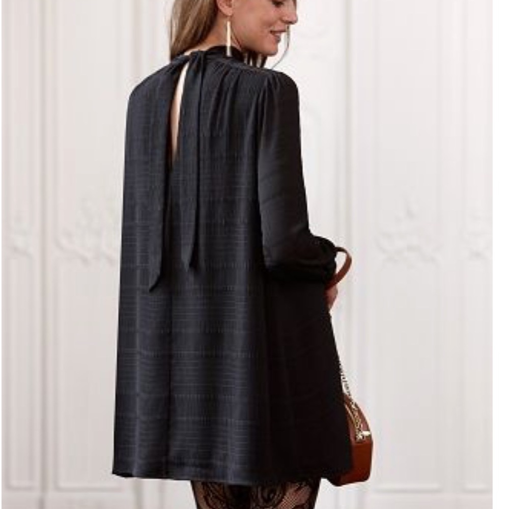 Black Eve Sezane Swing Fall dress with open back